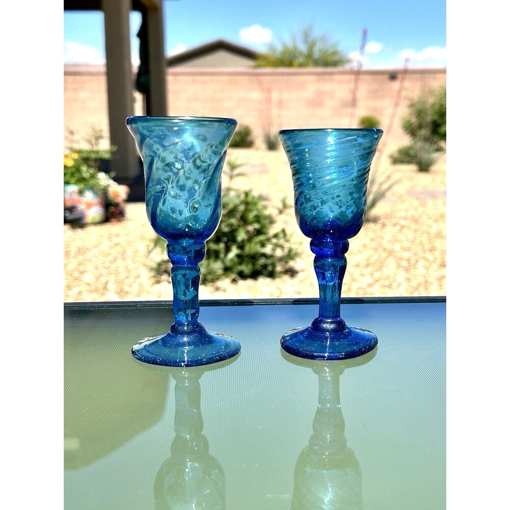 2 VTG Artisan Hand Blown Glass Wine Goblets Stemware Cobalt Blue Cup Footed Base